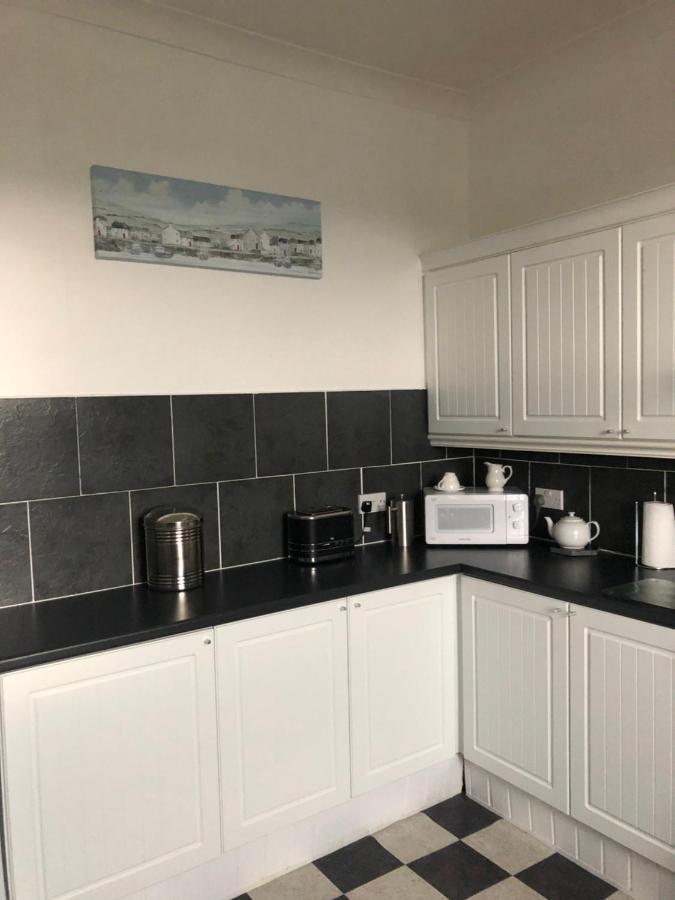Captivating 2-Bed Apartment In Isle Of Bute Rothesay Eksteriør bilde