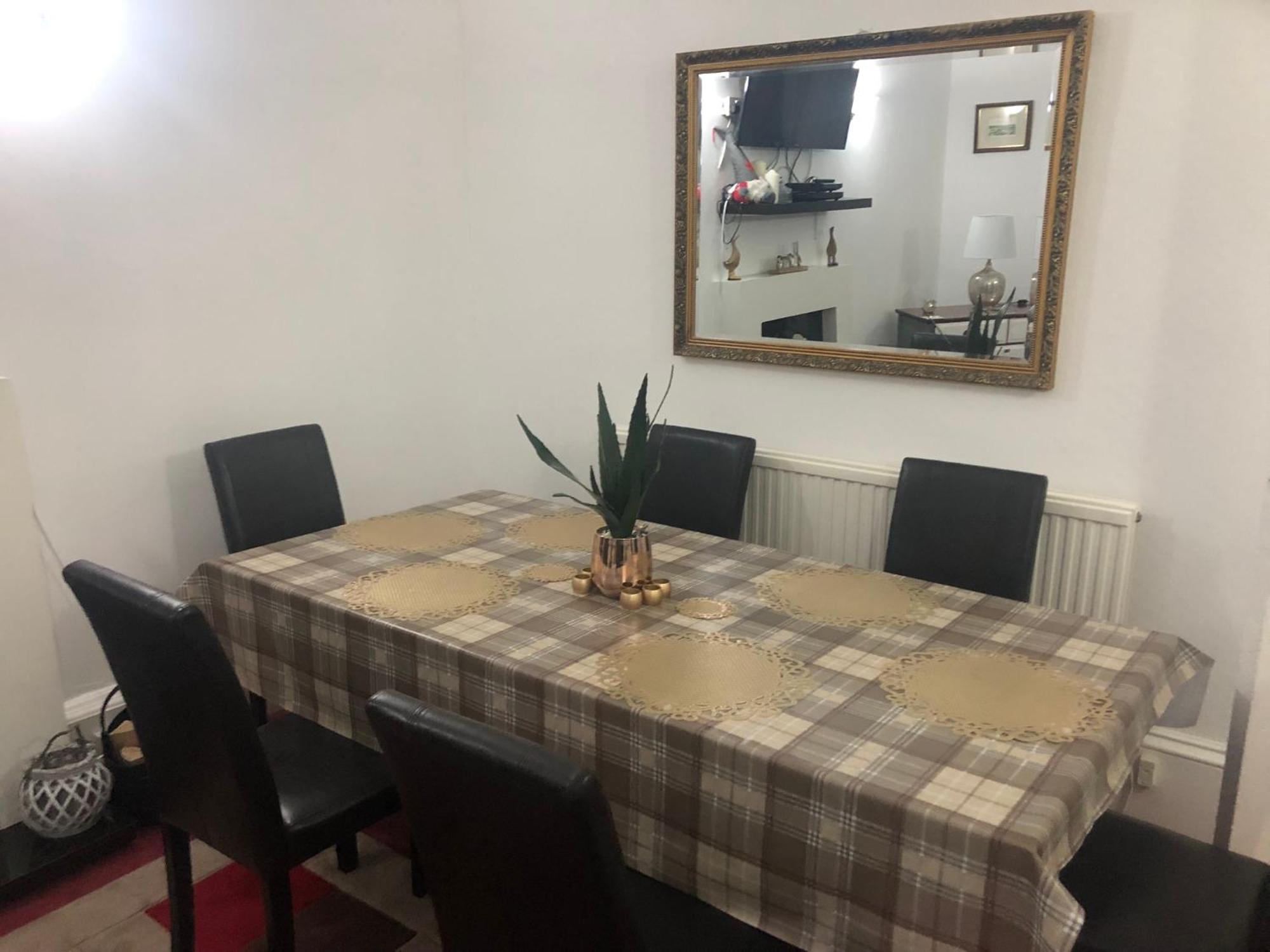 Captivating 2-Bed Apartment In Isle Of Bute Rothesay Eksteriør bilde